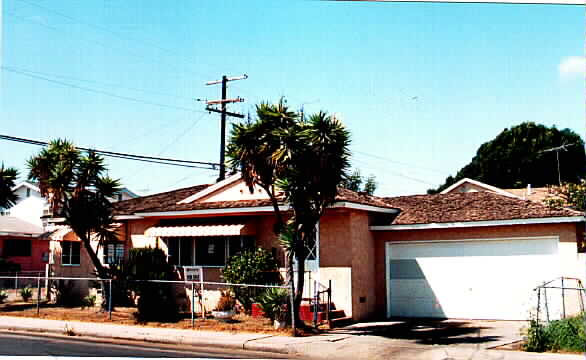 418 S G St in Oxnard, CA - Foto de edificio - Building Photo