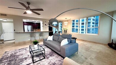 3505 S Ocean Dr, Unit 1101 in Hollywood, FL - Building Photo - Building Photo
