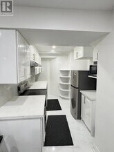 1 Keywood St in Ajax, ON - Building Photo - Building Photo