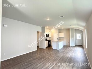 3612 Blue Ave in Mustang, OK - Building Photo - Building Photo