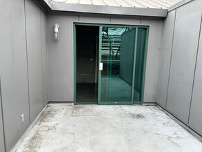 1330 Factory Pl in Los Angeles, CA - Building Photo - Building Photo