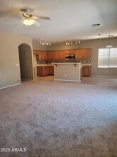 1281 E Hampton Ln in Gilbert, AZ - Foto de edificio - Building Photo