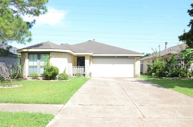 10807 Emery Dr
