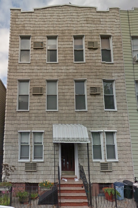 120 Eckford St in Brooklyn, NY - Building Photo