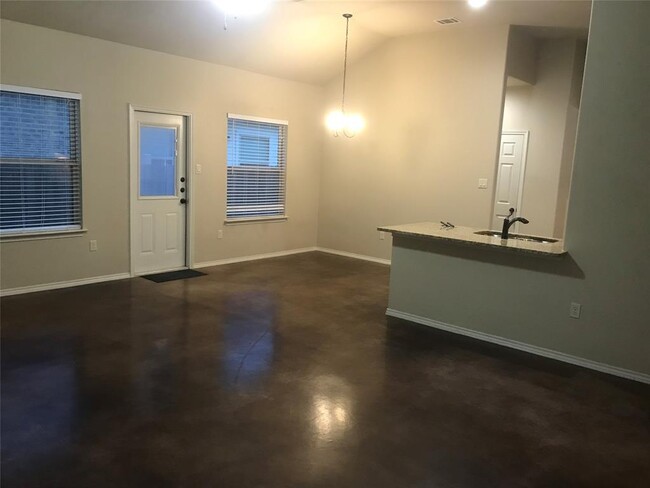 610 Jack Rabbit Ln in Buda, TX - Building Photo - Building Photo