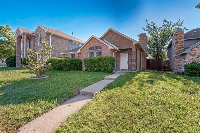2048 Williams Way Ln in Dallas, TX - Building Photo - Building Photo