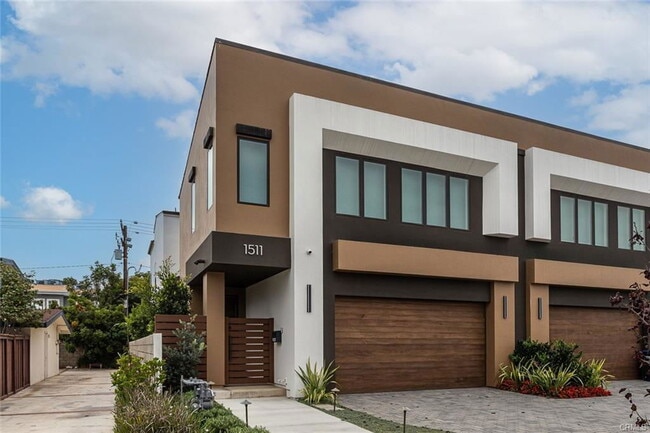 1511 Cliff Dr in Newport Beach, CA - Building Photo - Building Photo