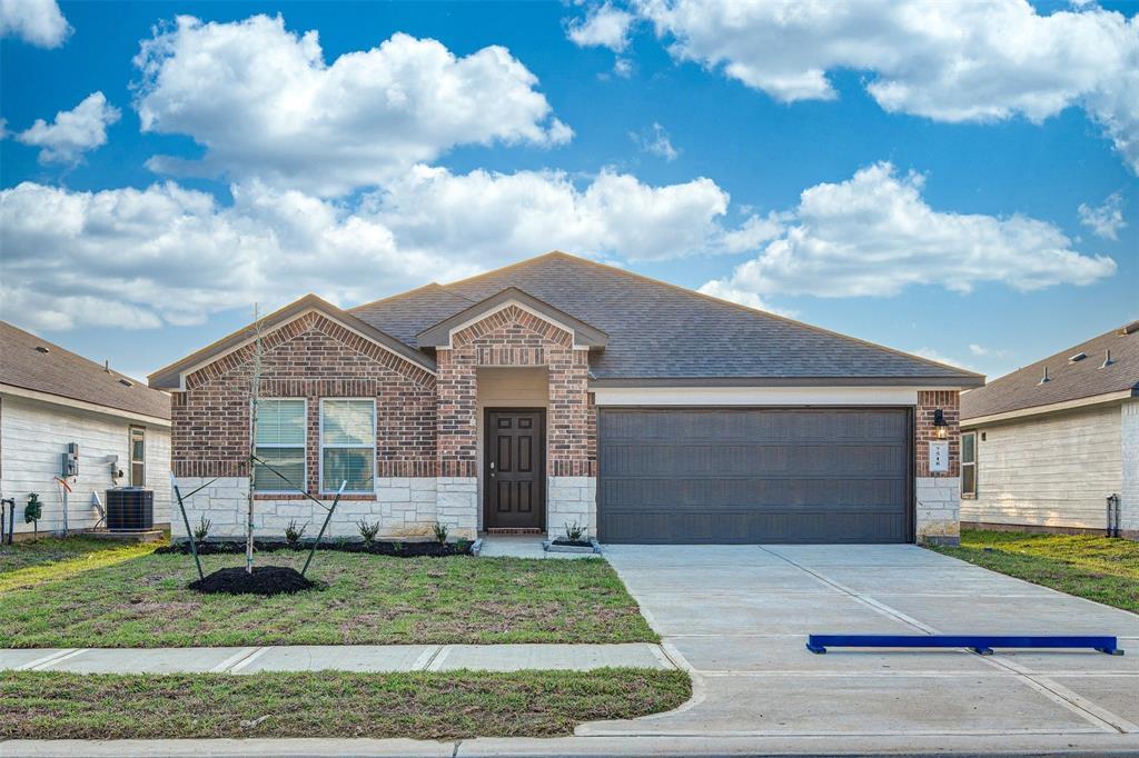 7518 Cattle Walker Ct in Rosharon, TX - Building Photo