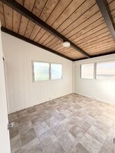 3842 Salt Lake Blvd in Honolulu, HI - Building Photo - Building Photo