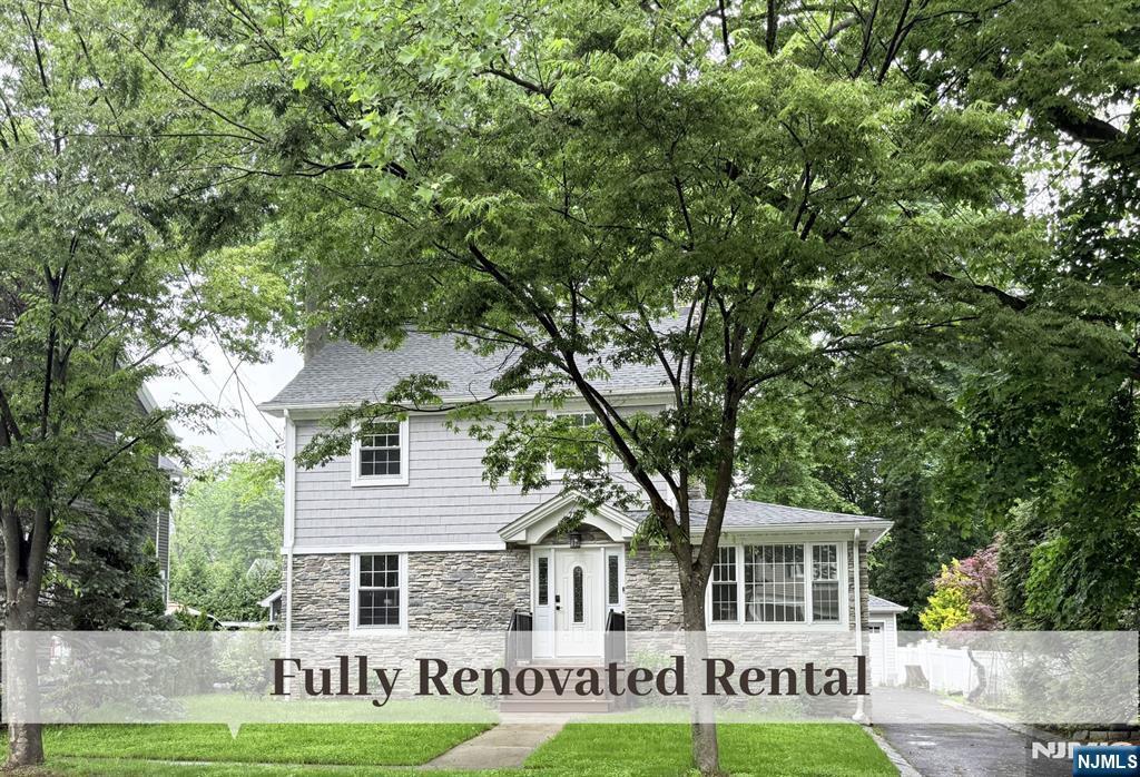 727 Ackerman Ave in Glen Rock, NJ - Building Photo