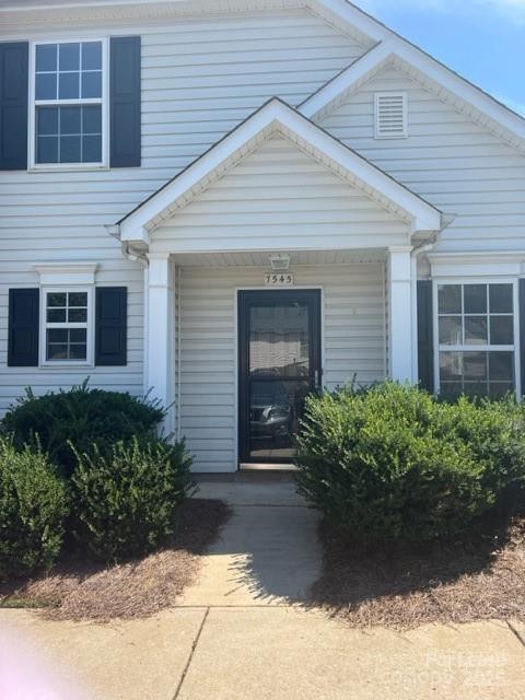 7545 Pilot Cove Ct in Denver, NC - Building Photo
