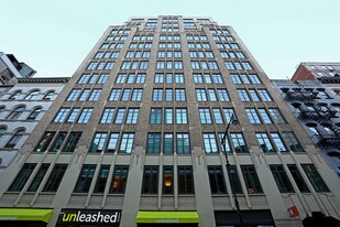 157 Chambers St in New York, NY - Building Photo