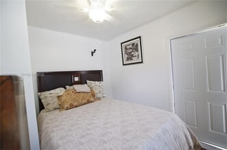 853 NE 153rd Terrace in Miami, FL - Building Photo - Building Photo