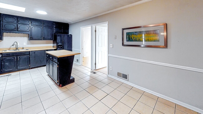 362 Camelot Pkwy in Jonesboro, GA - Building Photo - Building Photo