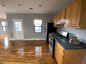 573 Dorchester Ave, Unit 2 in Boston, MA - Building Photo