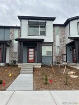 6356 N Lisbon St in Aurora, CO - Building Photo