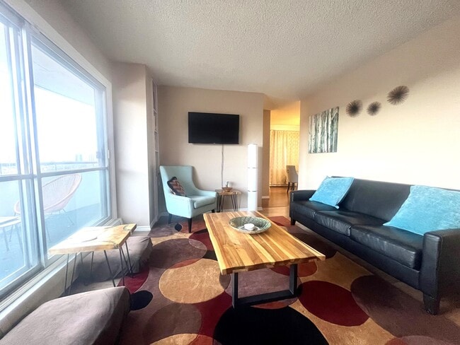 property at 9725-9106 106 St