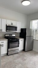1657 S Central Park Ave, Unit 1 in Chicago, IL - Building Photo - Building Photo