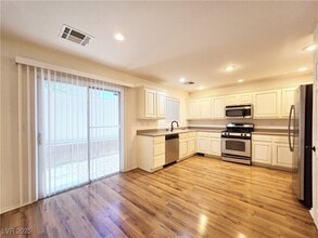 11916 Camden Brook St in Las Vegas, NV - Building Photo - Building Photo