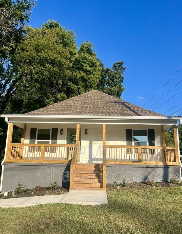 property at 1500 Arlington Ave