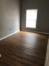 1636 N Sherman Ave in Springfield, MO - Building Photo - Building Photo