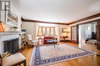 241 Forest Hill Rd in Toronto, ON - Building Photo - Building Photo