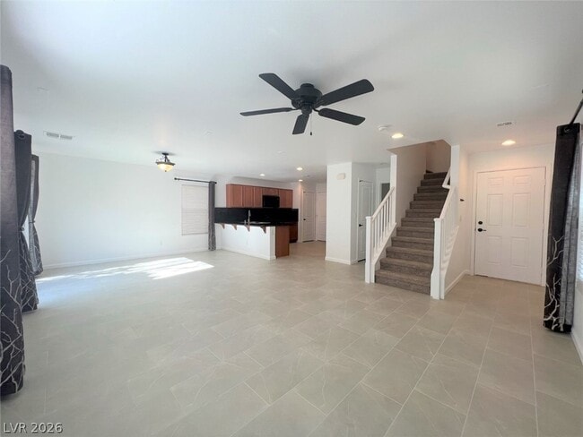 7913 Twin Leaf St in Las Vegas, NV - Building Photo - Building Photo