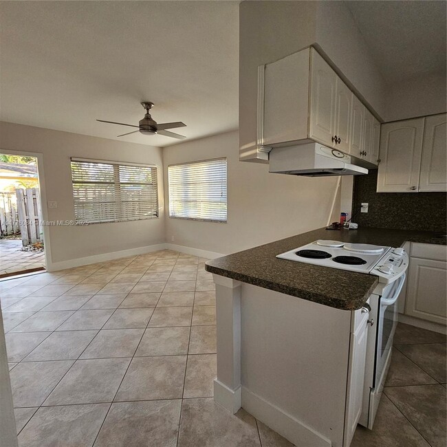 615 SE 16th St in Fort Lauderdale, FL - Building Photo - Building Photo