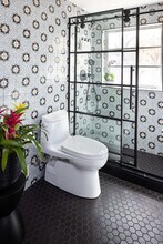 1200 Ocean Dr in Miami Beach, FL - Building Photo - Building Photo