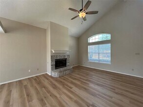 10608 Bing Dr in Fort Worth, TX - Building Photo - Building Photo
