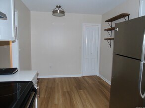 416 Pitkin Hollow in Trumbull, CT - Building Photo - Building Photo