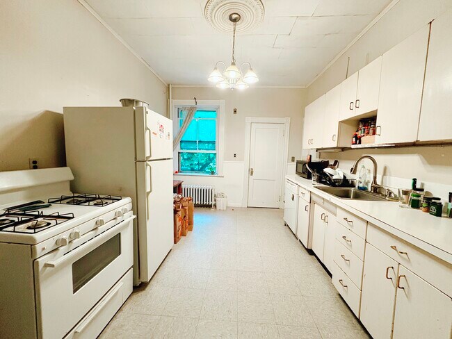 property at 11 Euston St