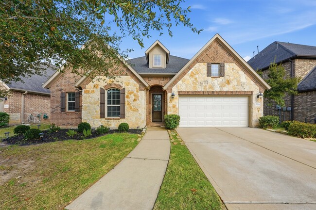 property at 806 Butterfly Garden Trail