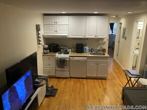 28 Phillips St in Boston, MA - Building Photo - Building Photo