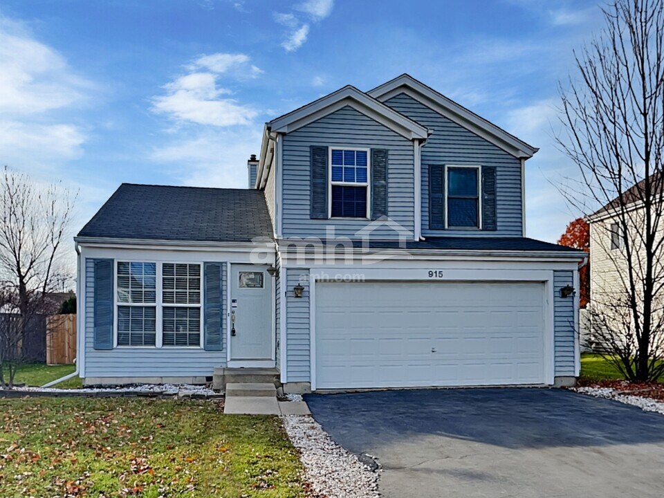 915 Mission Blvd in Joliet, IL - Foto de edificio