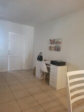 1450 NE 170th St in North Miami Beach, FL - Building Photo - Building Photo