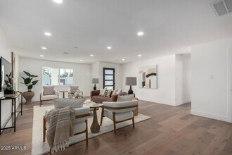 6712 E Pershing Ave in Scottsdale, AZ - Building Photo - Building Photo