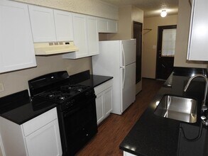 12402 Deer Falls Dr in Austin, TX - Building Photo - Building Photo