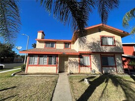 1120 Bahia Ct, Unit A in Ontario, CA - Building Photo