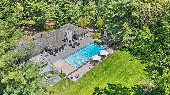 property at 6 Dongan Way