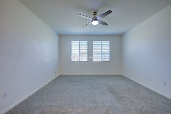 495 Daffodil Dr in Merced, CA - Building Photo - Building Photo