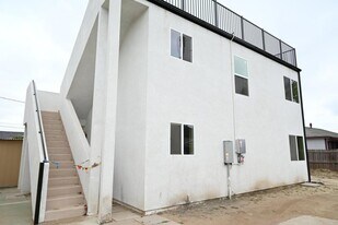 10701 Doty Ave in Inglewood, CA - Building Photo
