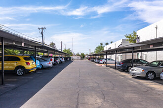 Arcadia Flats in Phoenix, AZ - Building Photo - Building Photo