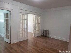 103-21 Metropolitan Ave-Unit -2R in Queens, NY - Building Photo - Building Photo