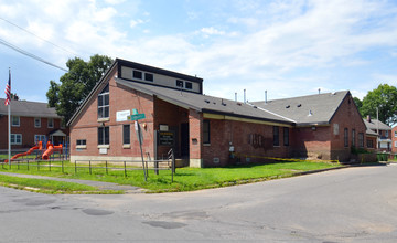 Steinmetz Homes in Schenectady, NY - Foto de edificio - Building Photo