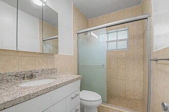 7601 SW 59th Ct in South Miami, FL - Building Photo - Building Photo