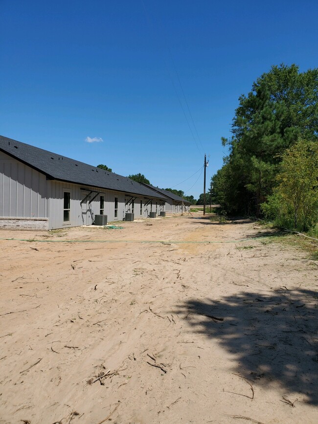 4073 County Rd 152 W in Bullard, TX - Foto de edificio - Building Photo