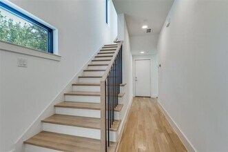 2703 Kimsey Dr in Dallas, TX - Building Photo - Building Photo