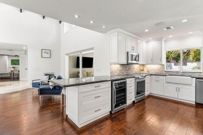 property at 6130 Ridge Ln