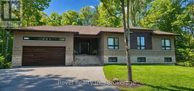 property at 146 Moreau Pkwy
